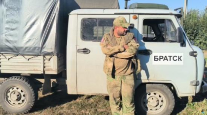 Олег Попов продолжает помогать ремонтировать автомобили в зоне СВО