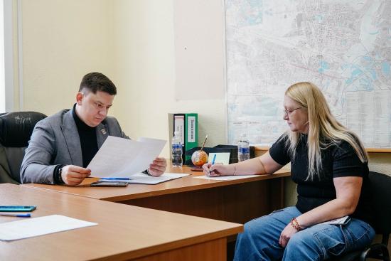 Жители Ленинского округа Иркутска обратились к Даниилу Литвинову с вопросами обустройства общественных и придомовых территорий