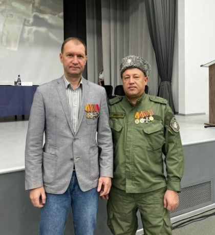 Медалью «Казачья доблесть» награждён депутат ЗС Вячеслав Новокрещенов