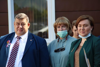 Ольга Безродных: Благодаря открытию в Саянске новой школы, все переходят на учёбу в одну смену