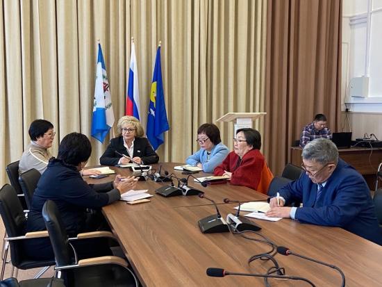 Галина Кудрявцева: в Ольхонском районе активно решаются задачи по капремонтам и реконструкции социальных объектов