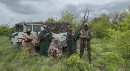 Участники СВО поблагодарили Олега Попова и всех жителей Братска за отправленные на передовую автомобили и посылки