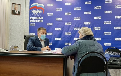 Артем Лобков намерен помочь городскому обществу инвалидов Усть-Илимска провести ремонт помещения