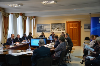 Депутаты рассмотрели изменения в региональные программы по социальной поддержки населения и развитию здравоохранения 