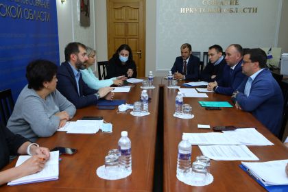 Депутаты подготовят поправки в закон о бюджете для сокращения сроков проведения капремонтов школ