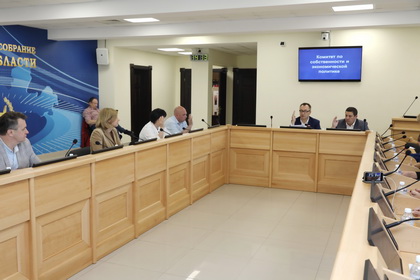 Рассмотрены поправки в закон о доплате к пенсии работникам противопожарной службы Иркутской области