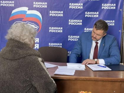 Денис Ягодзинский поможет жителям 94 квартала Ангарска оформить заявку в программу «Комфортная городская среда»