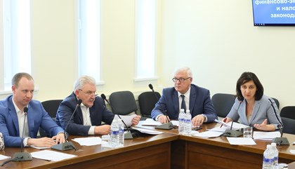 Комитет по бюджету рекомендовал принять в первом чтении четыре законопроекта