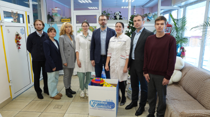 Председатель ЗС и депутаты передали игрушки в медицинские учреждения Приангарья в рамках акции «Коробка Храбрости»