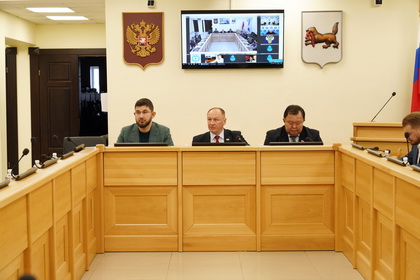 Вопросы поддержки фермеров в связи с ужесточением природоохранного законодательства рассмотрел профильный комитет Заксобрания