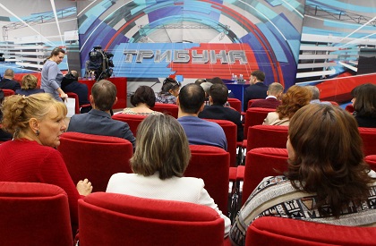 Проблему вывоза, утилизации и переработки отходов депутаты областного парламента обсудили в прямом эфире