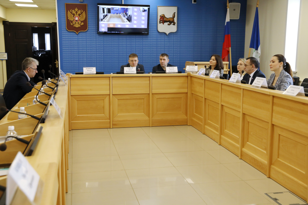 Рекомендации по оснащению медучреждений оборудованием подготовил комитет по здравоохранению