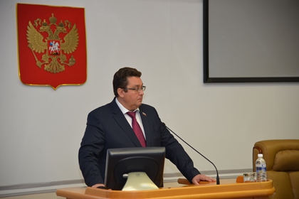 Законопроекты о мерах социальной поддержки населения приняты на сессии Законодательного Собрания