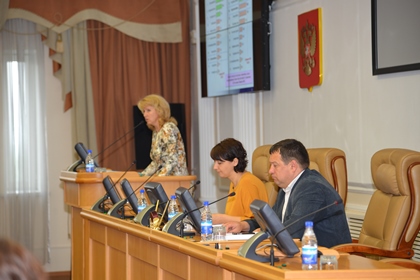 Комитет по бюджету готовит законопроекты к майской сессии