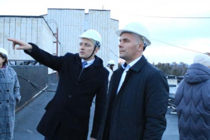 Артём Лобков: Первый этап капремонта дворца культуры «Дружба» в Усть-Илимске завершат до конца ноября