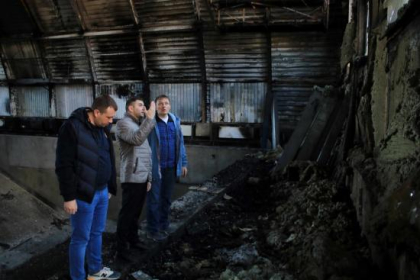 Виталий Перетолчин и Артём Лобков оценили последствия пожара в спорткомплексе «Олимпиец»