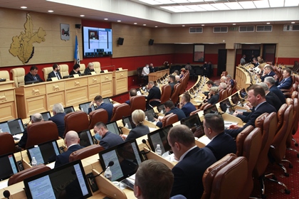 Депутаты направили парламентский запрос в правительство области по летней оздоровительной кампании