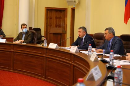 Спикер Законодательного Собрания принял участие в оперативном штабе по противодействию распространения коронавируса с участием полпреда президента в СФО