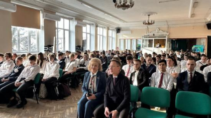 Поддержка студентов и их участие в социальной жизни региона стали темами встреч депутатов ЗС с учащимися образовательных организаций