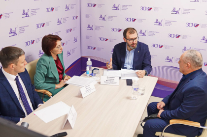 Александр Ведерников встретился с участниками СВО в рамках Единого дня приема по медвопросам  