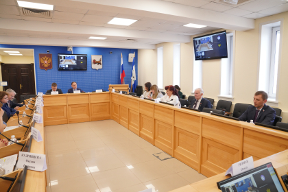 Привлекать медиков в небольшие города планируют с помощью дополнительных выплат