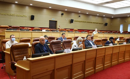 Публичные слушания по проекту бюджета на предстоящий трехлетний период прошли в Законодательном Собрании