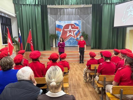 Встречи со школьниками и студентами провела депутат ЗС Татьяна Молостова в Нижнеилимском муниципальном округе