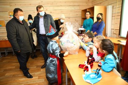 Депутаты Заксобрания принимают участие в торжественных мероприятиях в честь празднования Сагаалгана