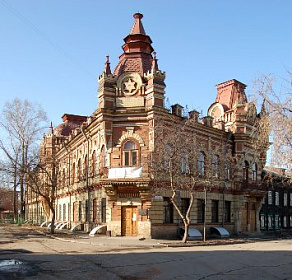 Депутаты ЗС возьмут на контроль ситуацию с выселением иркутских художников из мастерских